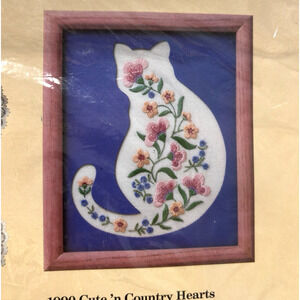 Floral Cat n Mat Creative Circle 0556 Embroidery Kit Melanie Vogel Cottage Kitty